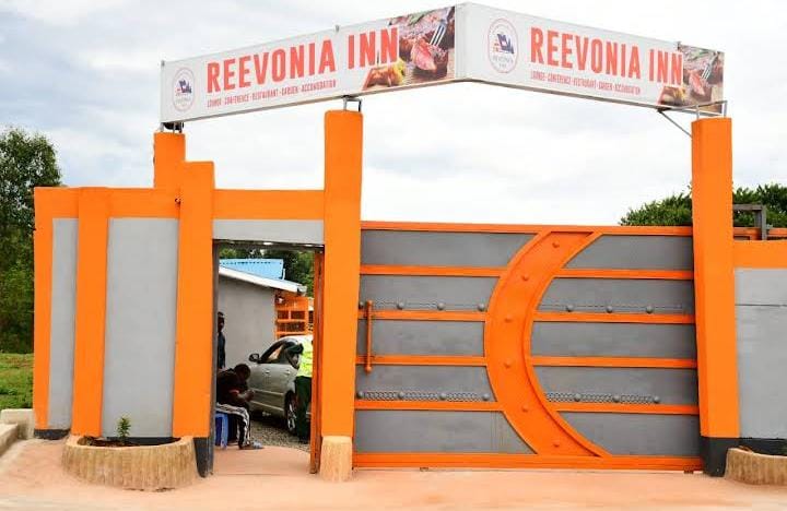 Reevonia Inn Exterior