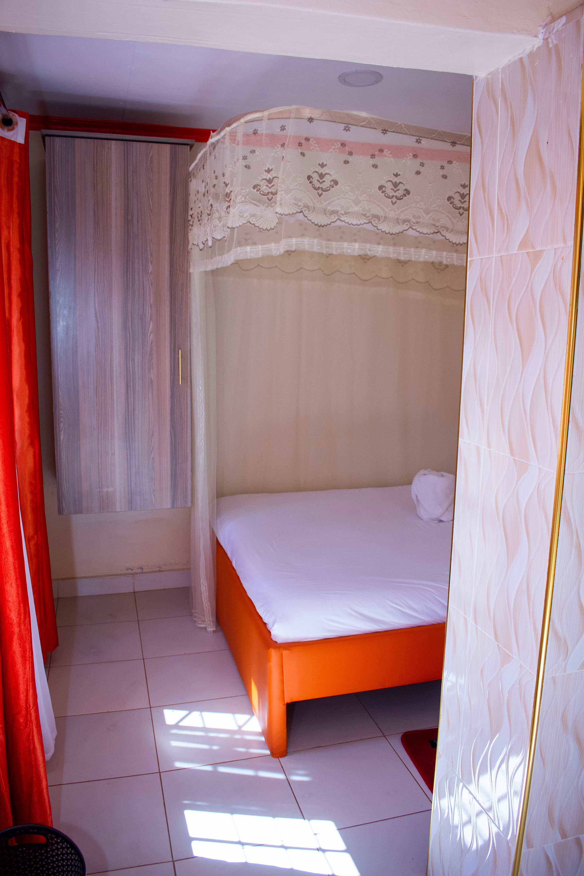 Suite Bathroom
